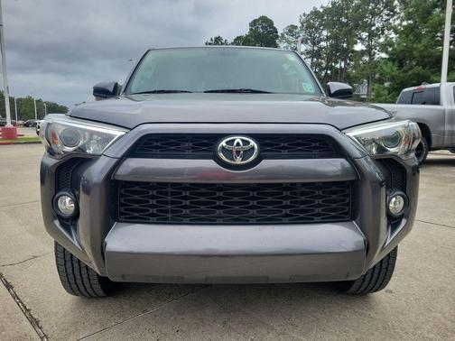 Magnetic Gray Metallic 2016 Toyota 4Runner SR5