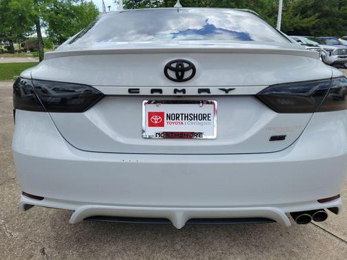 Ice Edge 2023 Toyota Camry SE