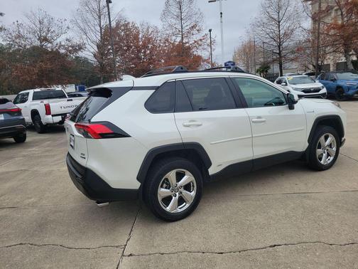 2021 Toyota RAV4 Hybrid XLE Premium