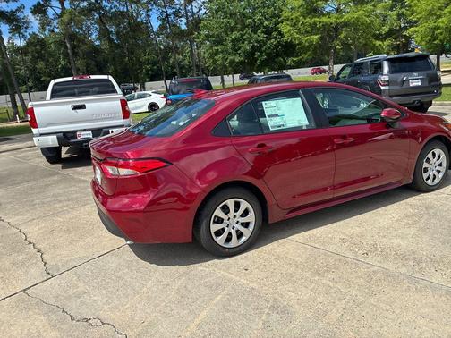 Ruby Flare Pearl 2026 Toyota Corolla LE