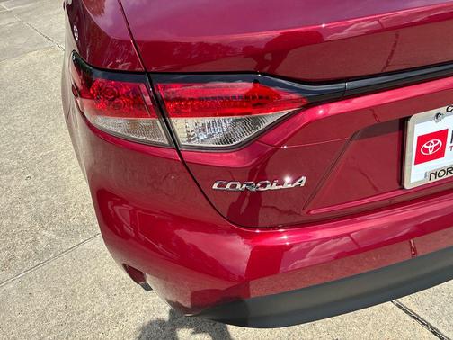 Ruby Flare Pearl 2026 Toyota Corolla LE