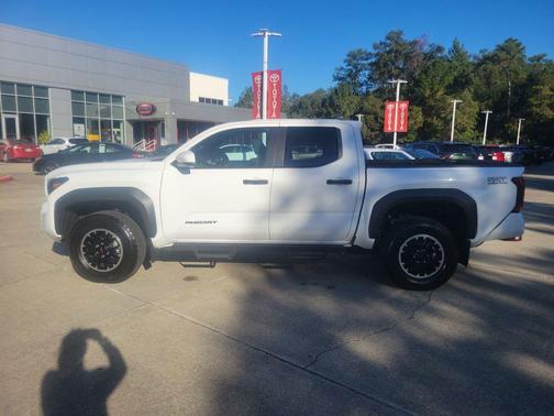 2024 Toyota Tacoma TRD Off-Road