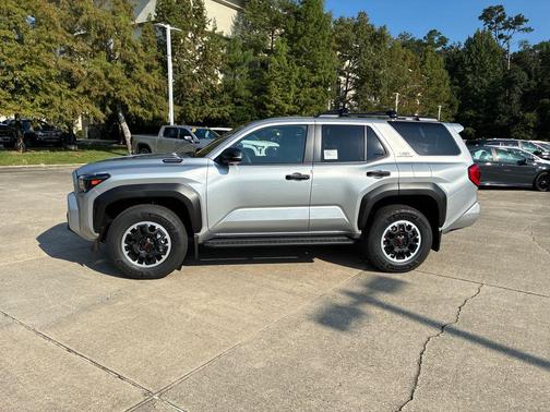 2025 Toyota 4Runner TRD Off Road