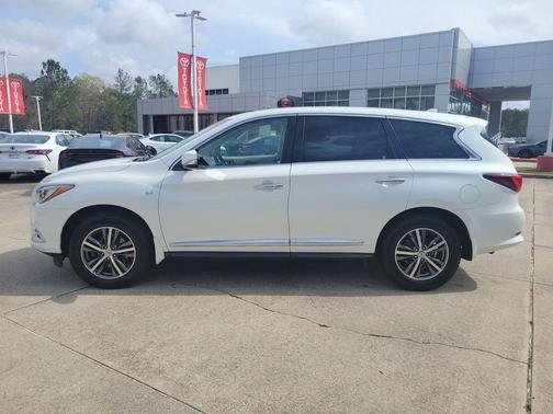 2016 INFINITI QX60 Base