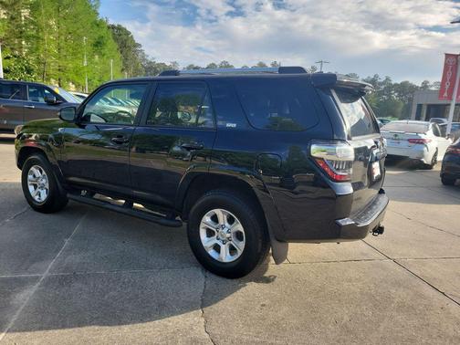 Midnight Black Metallic 2024 Toyota 4Runner SR5 Premium