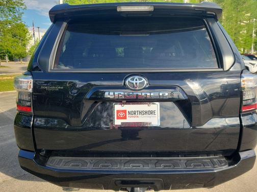 Midnight Black Metallic 2024 Toyota 4Runner SR5 Premium