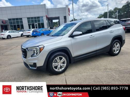 Quicksilver Metallic 2022 GMC Terrain SLE