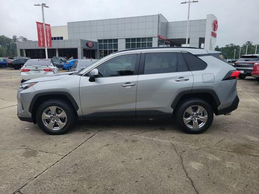 Silver Sky Metallic 2023 Toyota RAV4 XLE