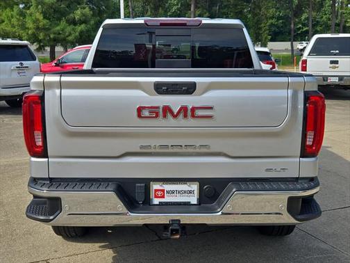 2022 GMC Sierra 1500 SLT