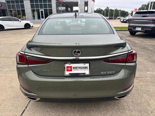 Sunlit Green 2024 Lexus ES 350 Ultra Luxury