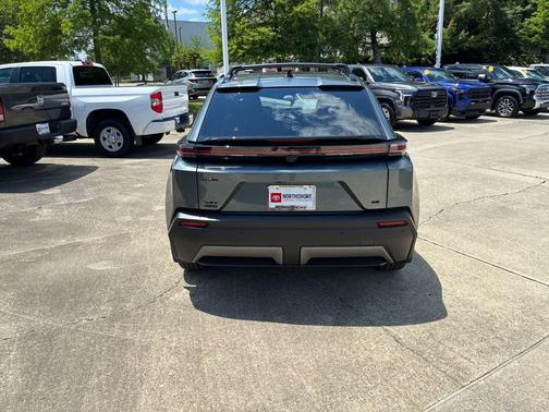Overcast 2026 Toyota C-HR SE