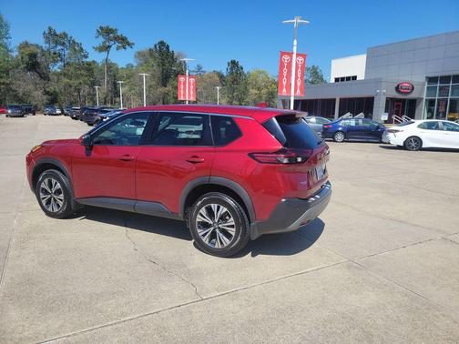 2021 Nissan Rogue SV