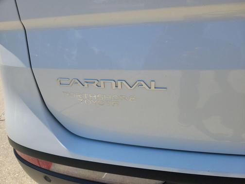 2024 Kia Carnival EX