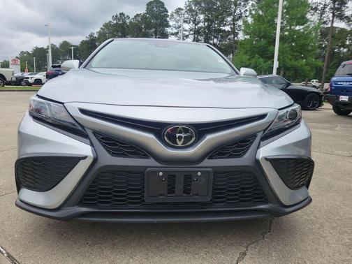 Celestial Silver Metallic 2023 Toyota Camry SE