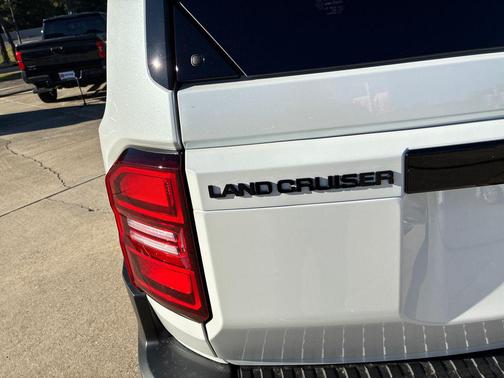 2026 Toyota Land Cruiser Base