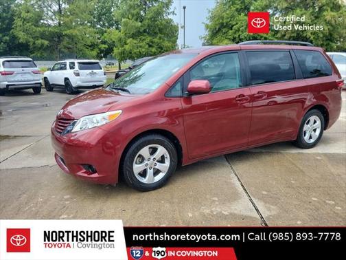 2017 Toyota Sienna LE