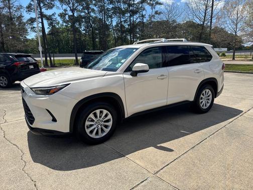Coastal Cream 2024 Toyota Grand Highlander XLE