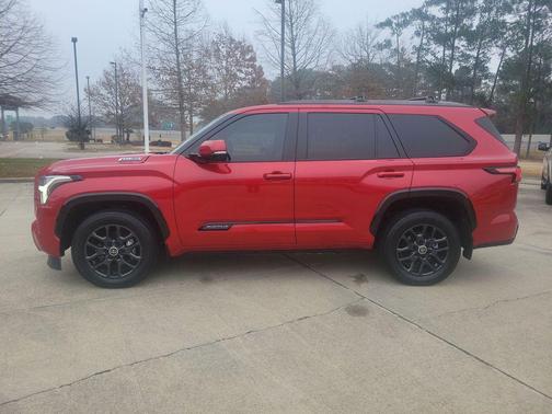 2024 Toyota Sequoia Platinum