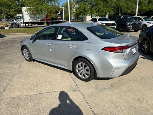 Classic Silver Metallic 2026 Toyota Corolla LE