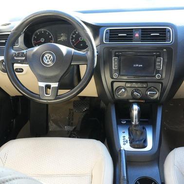 2014 Volkswagen Jetta Auto SE w/Connectivity