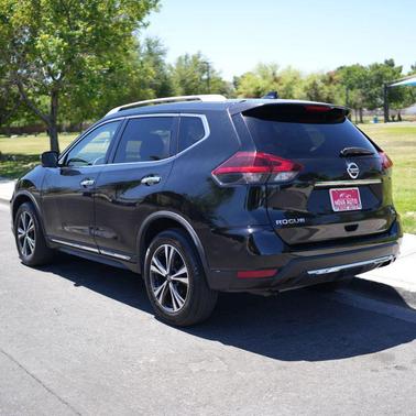 Magnetic Black 2018 Nissan Rogue SL