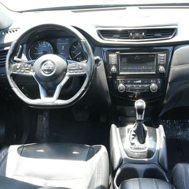 Magnetic Black 2018 Nissan Rogue SL