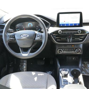Ingot Silver Metallic 2020 Ford Escape SE