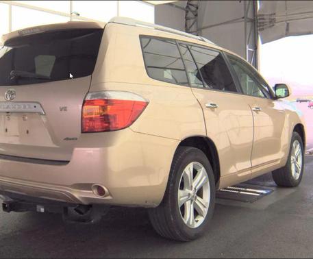 Gold 2008 Toyota Highlander Limited