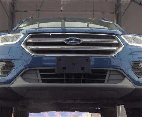 Lightning Blue Metallic 2017 Ford Escape SE