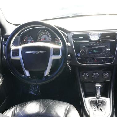 2013 Chrysler 200 Limited