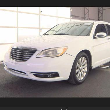 2013 Chrysler 200 Limited