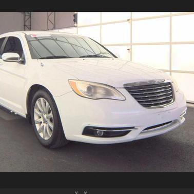 2013 Chrysler 200 Limited