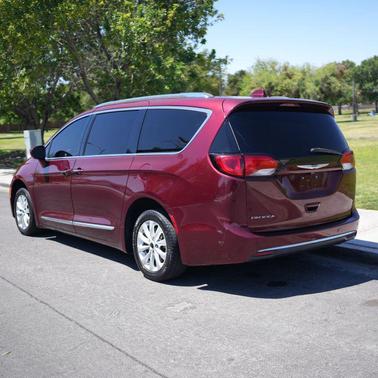 Velvet Red Pearlcoat 2018 Chrysler Pacifica Touring-L
