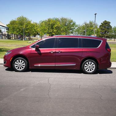 Velvet Red Pearlcoat 2018 Chrysler Pacifica Touring-L