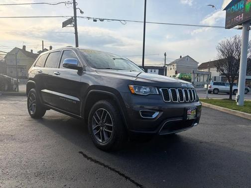 Granite Crystal Metallic Clearcoat 2019 Jeep Grand Cherokee Limited