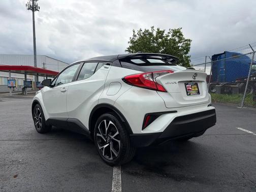 White 2019 Toyota C-HR XLE