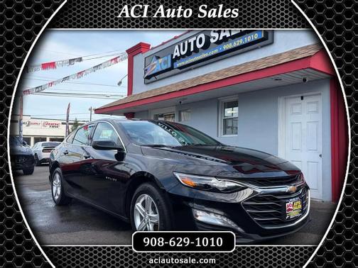Mosaic Black Metallic 2022 Chevrolet Malibu FWD LT