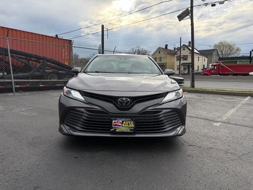 Predawn Gray Mica 2019 Toyota Camry XLE