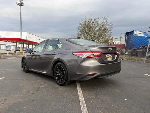 Predawn Gray Mica 2019 Toyota Camry XLE