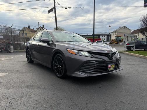 Predawn Gray Mica 2019 Toyota Camry XLE