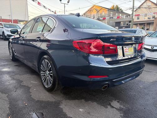 Blue 2018 BMW 530 xDrive