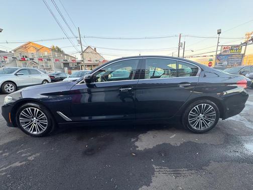 Blue 2018 BMW 530 xDrive