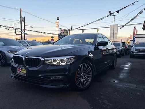 Blue 2018 BMW 530 xDrive