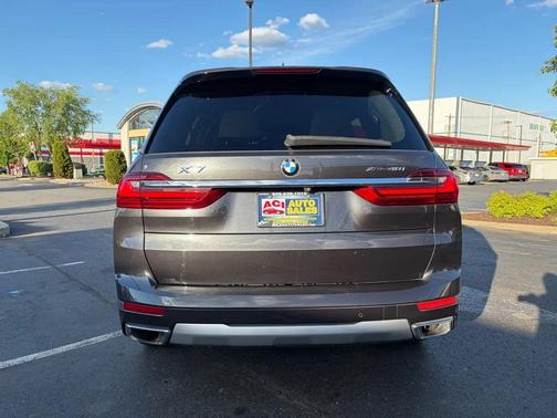 Gray 2019 BMW X7 xDrive40i