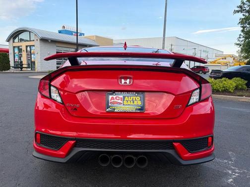 Red 2020 Honda Civic Si Coupe w/Summer Tires 6M
