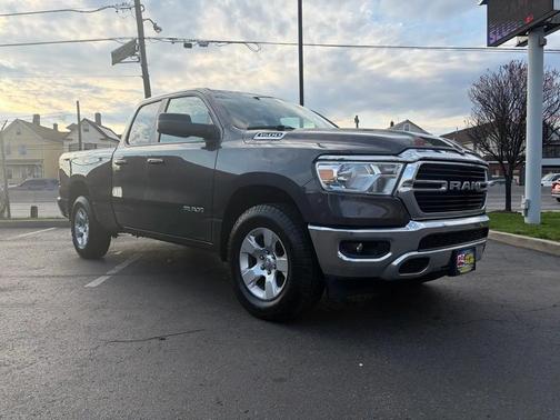 Granite Crystal Metallic Clearcoat 2020 RAM 1500 Big Horn/Lone Star