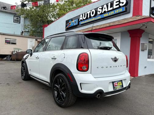 Light White 2016 MINI Countryman Cooper S ALL4