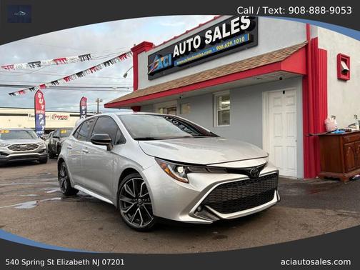 Classic Silver Metallic 2021 Toyota Corolla XSE
