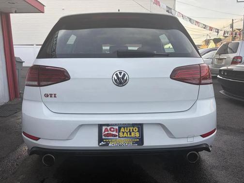 White 2019 Volkswagen Golf GTI 2.0T S 4-Door