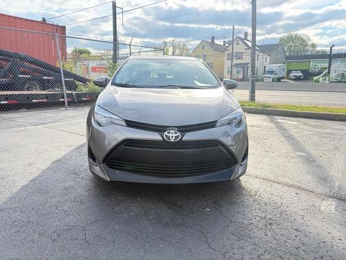 Gray 2017 Toyota Corolla LE